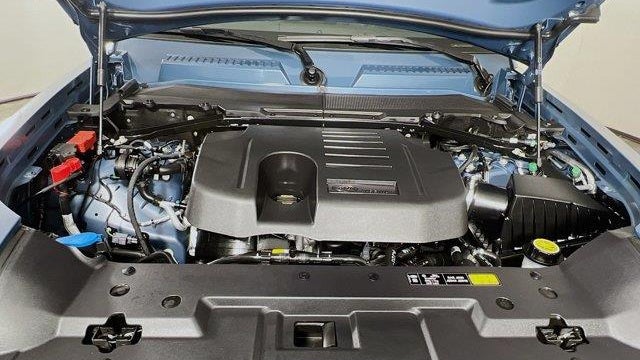 2026 Land Rover Defender 110 P400 X-Dynamic SE