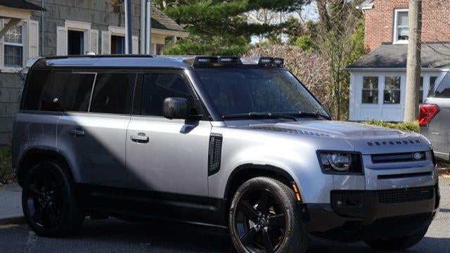2023 Land Rover Defender 110 X-Dynamic SE