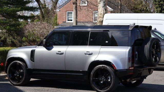 2023 Land Rover Defender 110 X-Dynamic SE