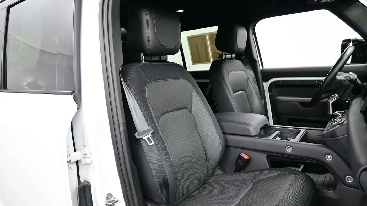 2023 Land Rover Defender 110 X-Dynamic SE