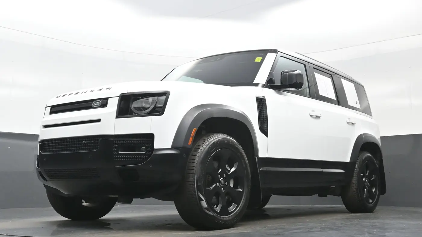 2023 Land Rover Defender 110 X-Dynamic SE