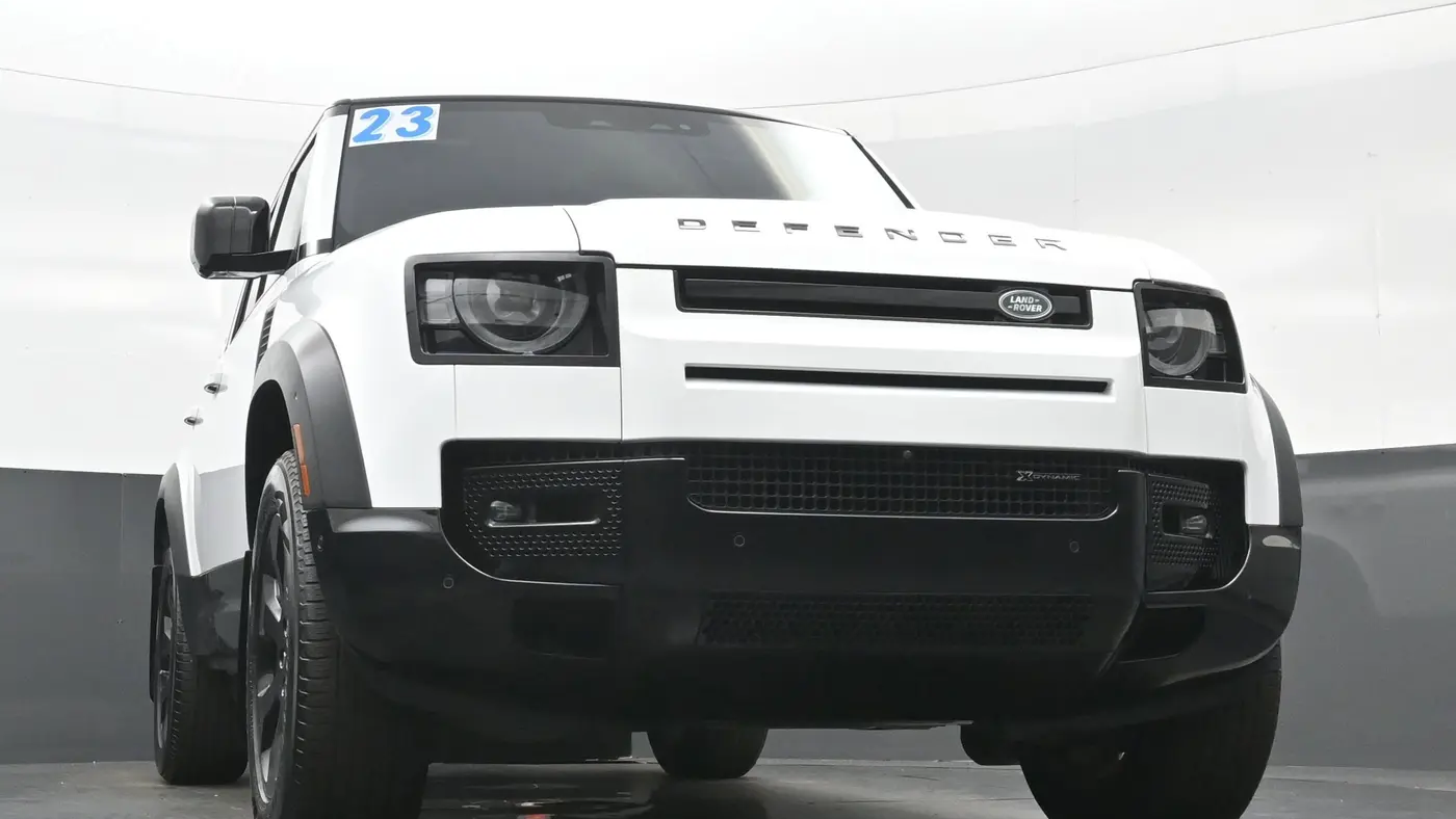2023 Land Rover Defender 110 X-Dynamic SE