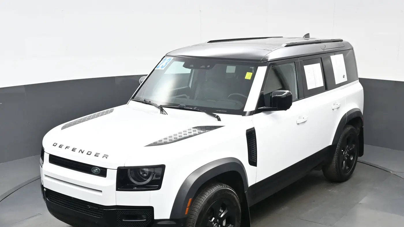 2023 Land Rover Defender 110 X-Dynamic SE