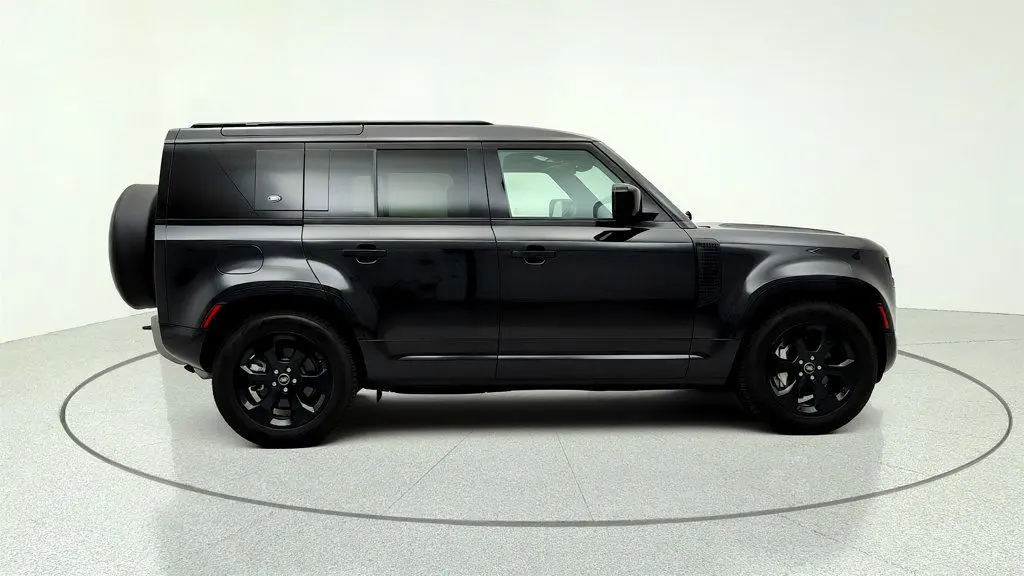 2023 Land Rover Defender 110 X-Dynamic SE