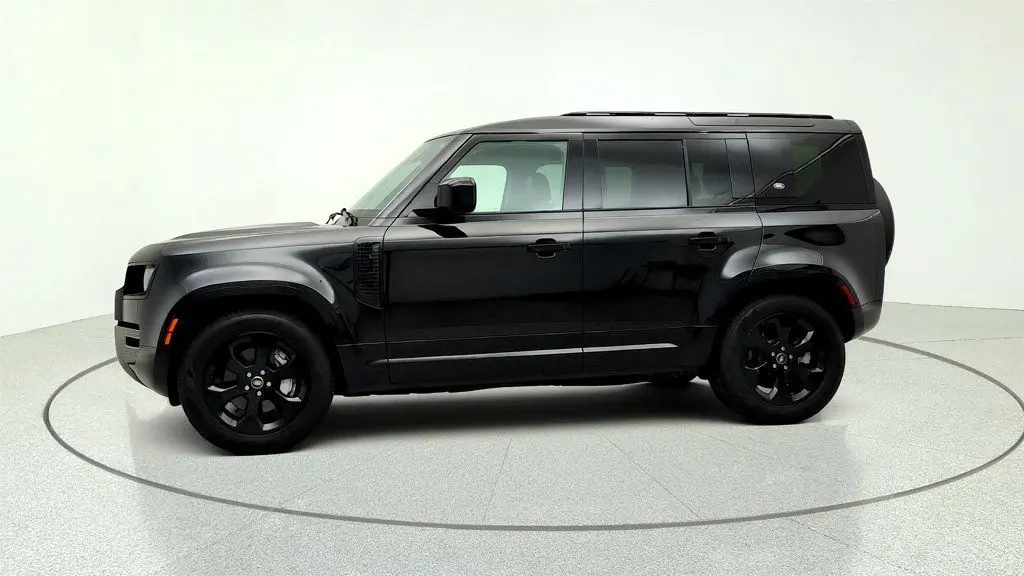 2023 Land Rover Defender 110 X-Dynamic SE