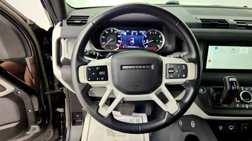 2023 Land Rover Defender 110 X-Dynamic SE