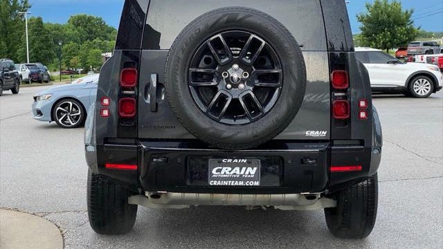 2024 Land Rover Defender 110 P400 X-Dynamic SE