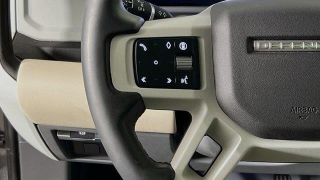 2024 Land Rover Defender 110 P400 X-Dynamic SE