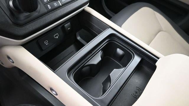 2024 Land Rover Defender 110 P400 X-Dynamic SE
