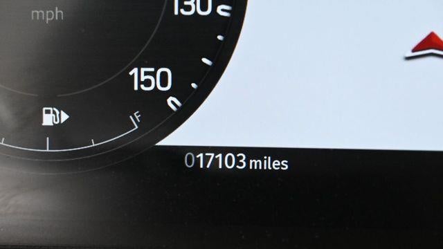 2024 Land Rover Defender 110 P400 X-Dynamic SE