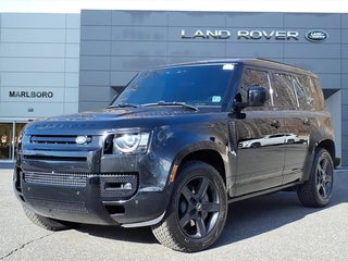 2023 Land Rover Defender with Santorini Black Metallic 1Ag Exterior