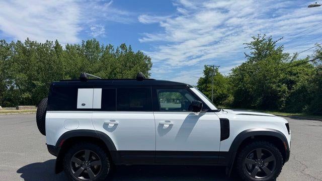 2023 Land Rover Defender 110 X-Dynamic SE