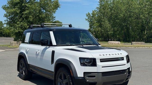 2023 Land Rover Defender 110 X-Dynamic SE