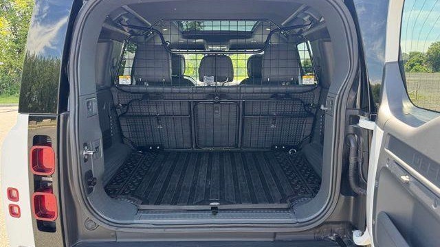 2023 Land Rover Defender 110 X-Dynamic SE