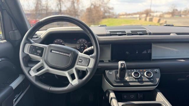 2023 Land Rover Defender 110 X-Dynamic SE