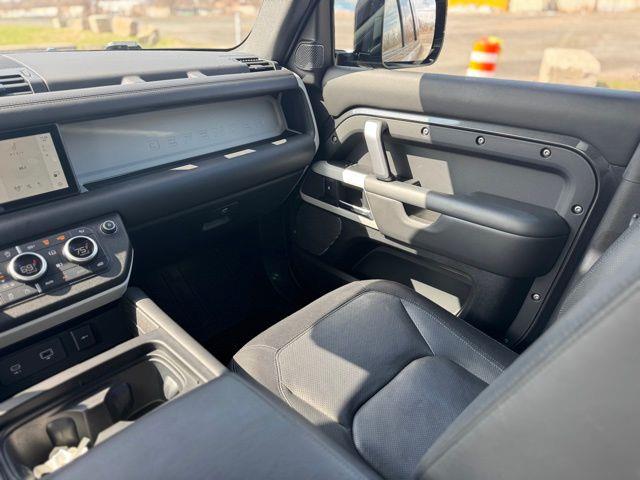 2023 Land Rover Defender - $44,978