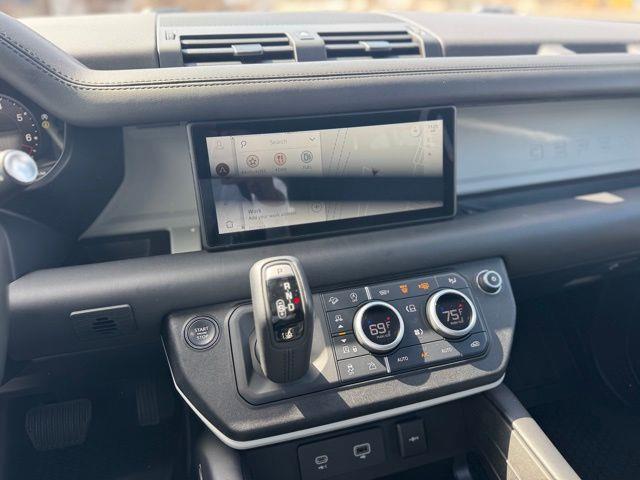 2023 Land Rover Defender - $44,978