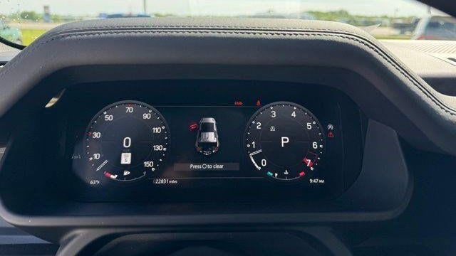 2024 Land Rover Defender 110 P400 X-Dynamic SE