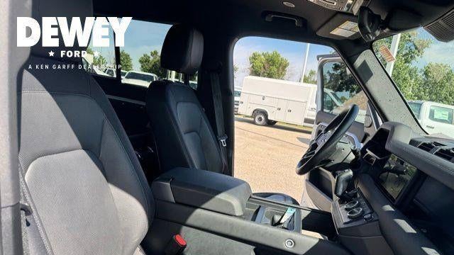 2024 Land Rover Defender 110 P400 X-Dynamic SE