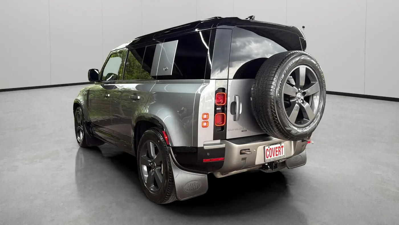 2021 Land Rover Defender 110 X-Dynamic SE