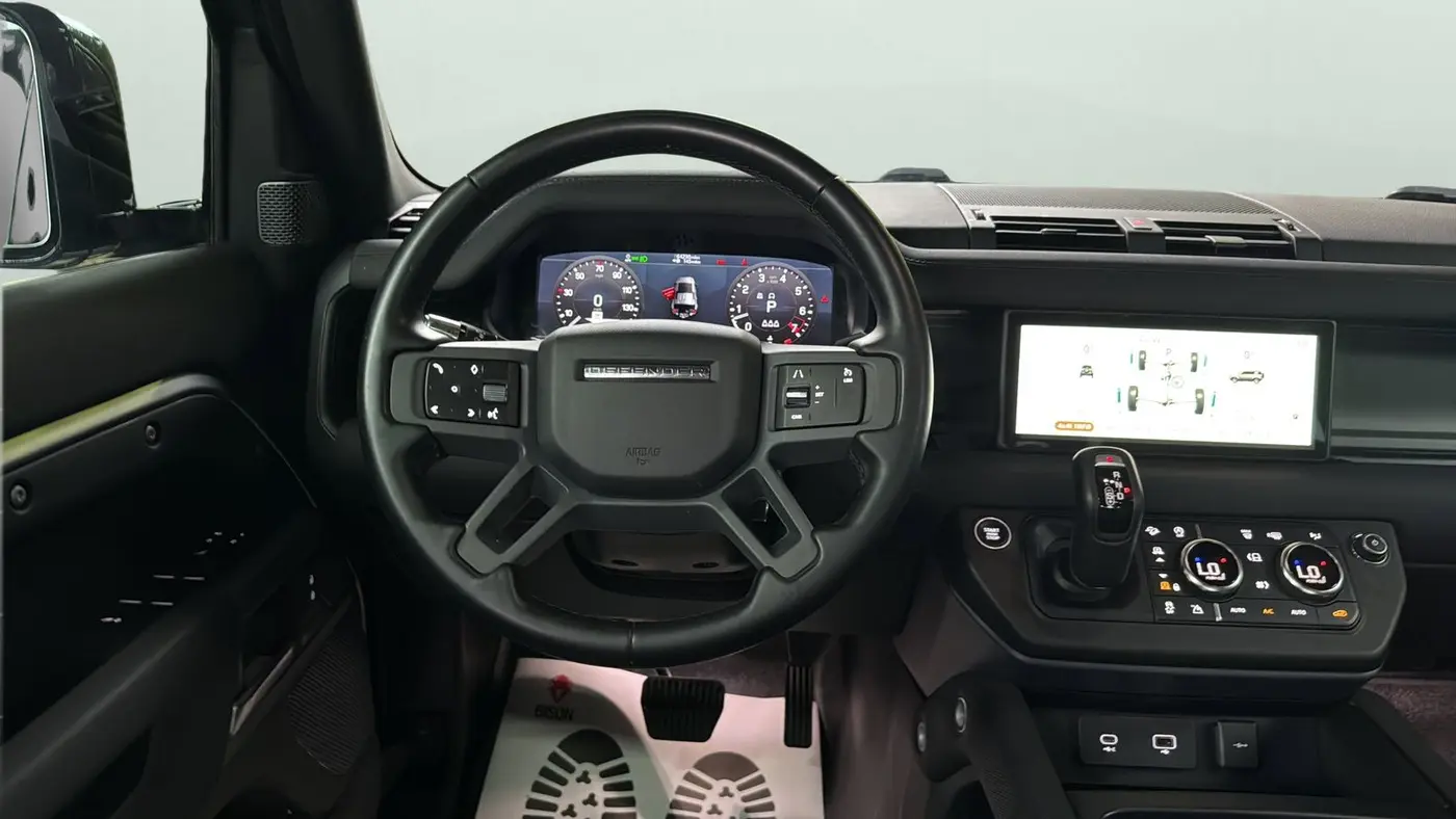 2021 Land Rover Defender 110 X-Dynamic SE