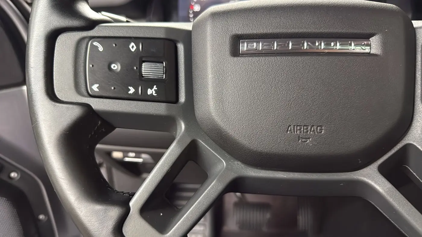 2021 Land Rover Defender 110 X-Dynamic SE