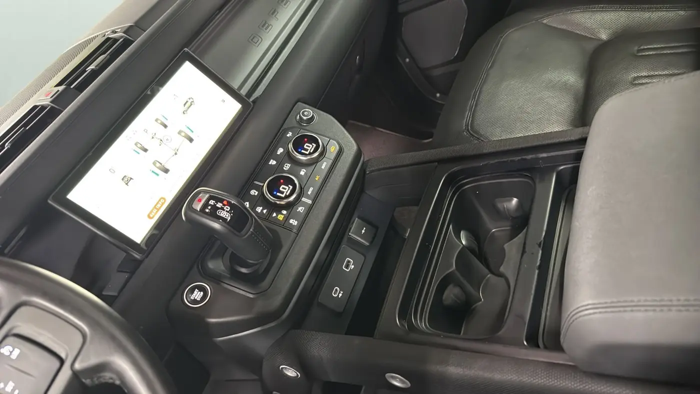 2021 Land Rover Defender 110 X-Dynamic SE