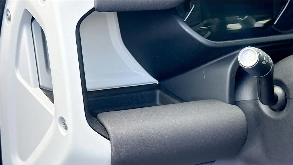 2023 Land Rover Defender 110 X-Dynamic SE
