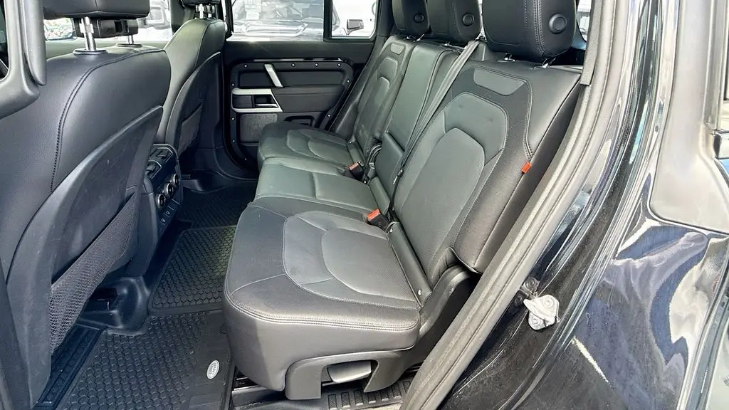 2023 Land Rover Defender 110 X-Dynamic SE