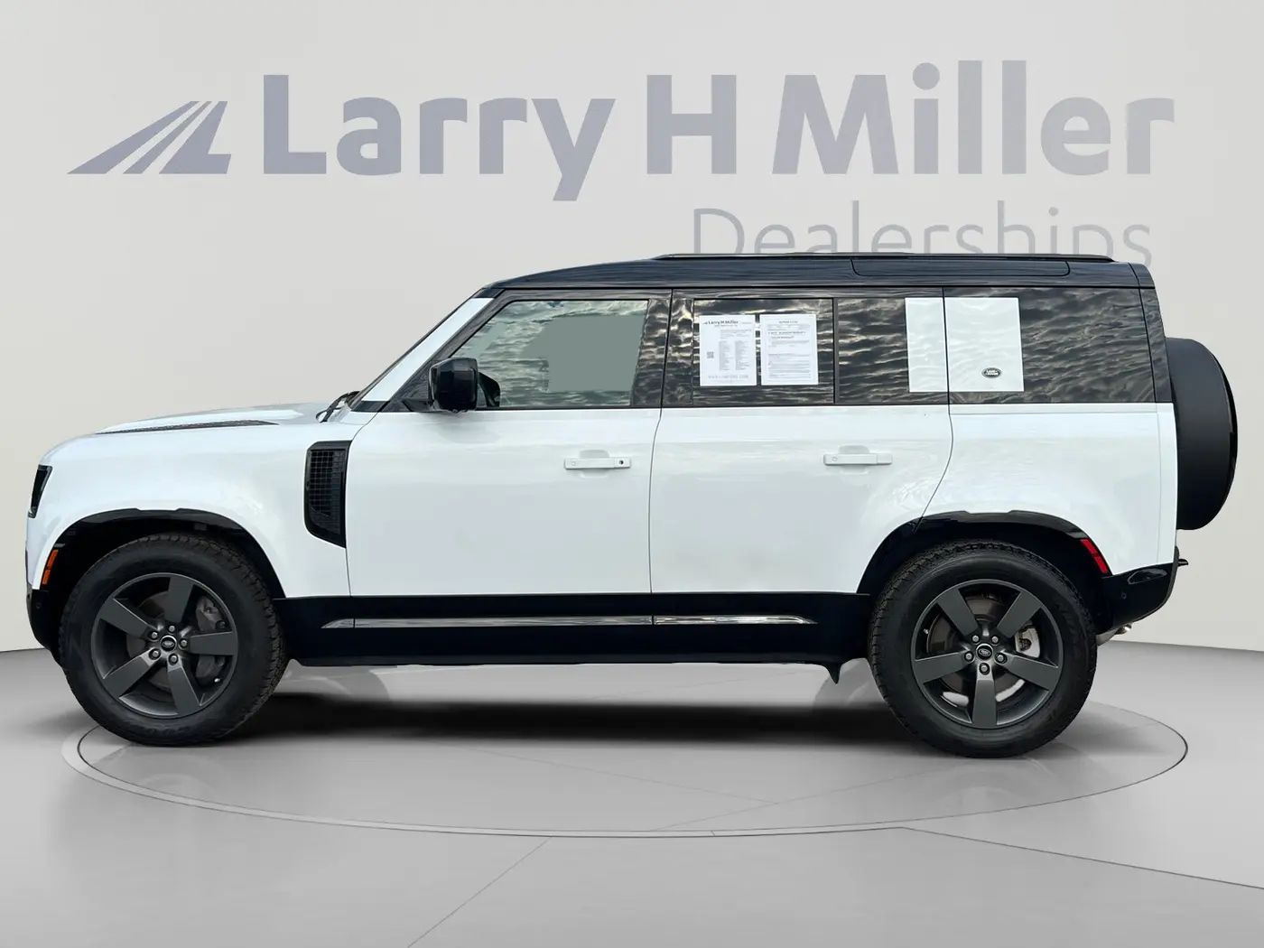 2023 Land Rover Defender - $47,202