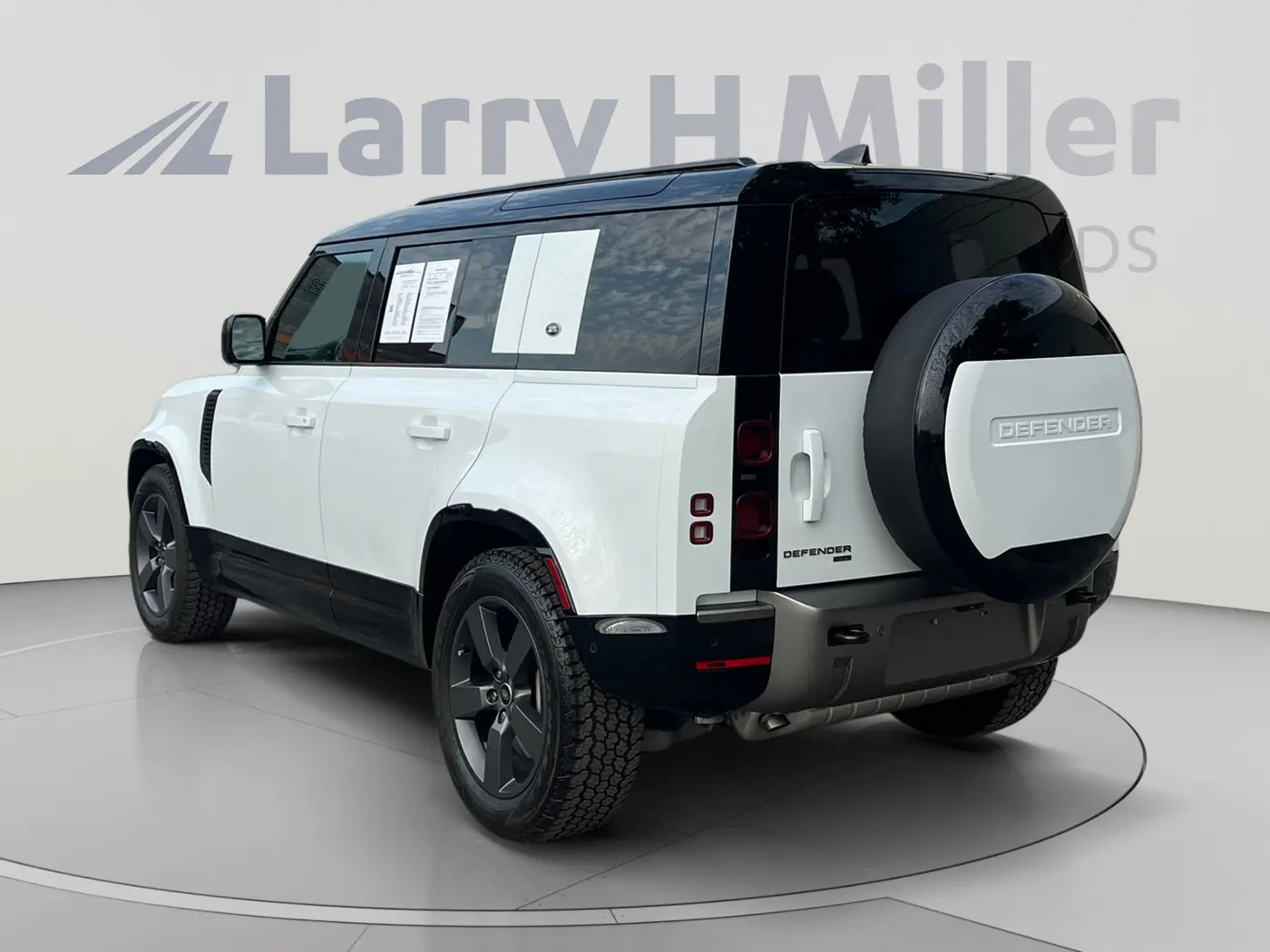 2023 Land Rover Defender - $47,202