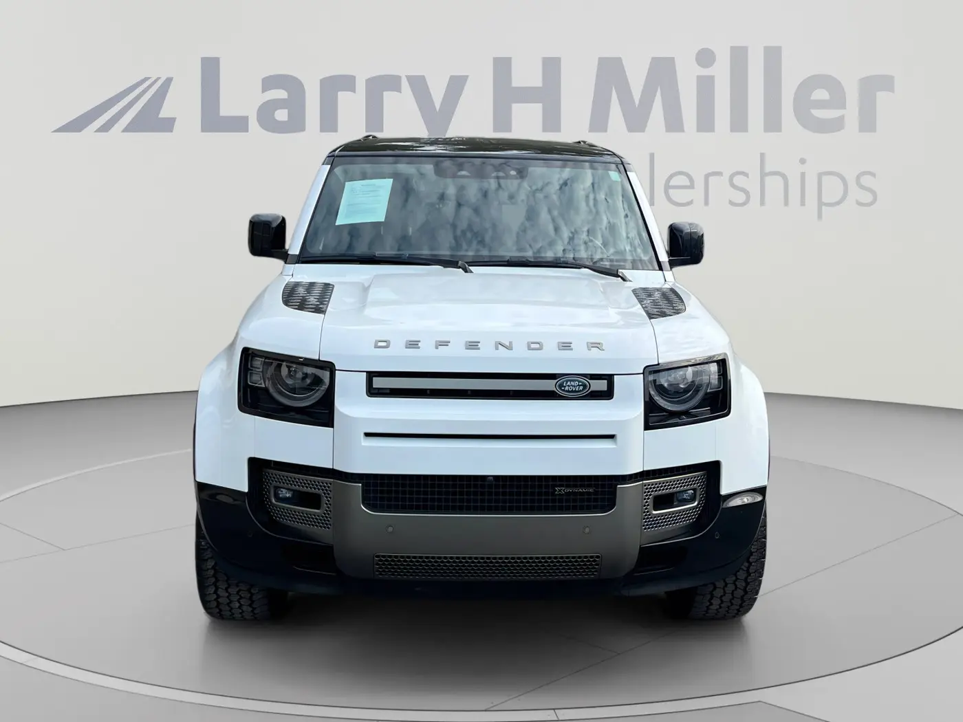 2023 Land Rover Defender - $47,202