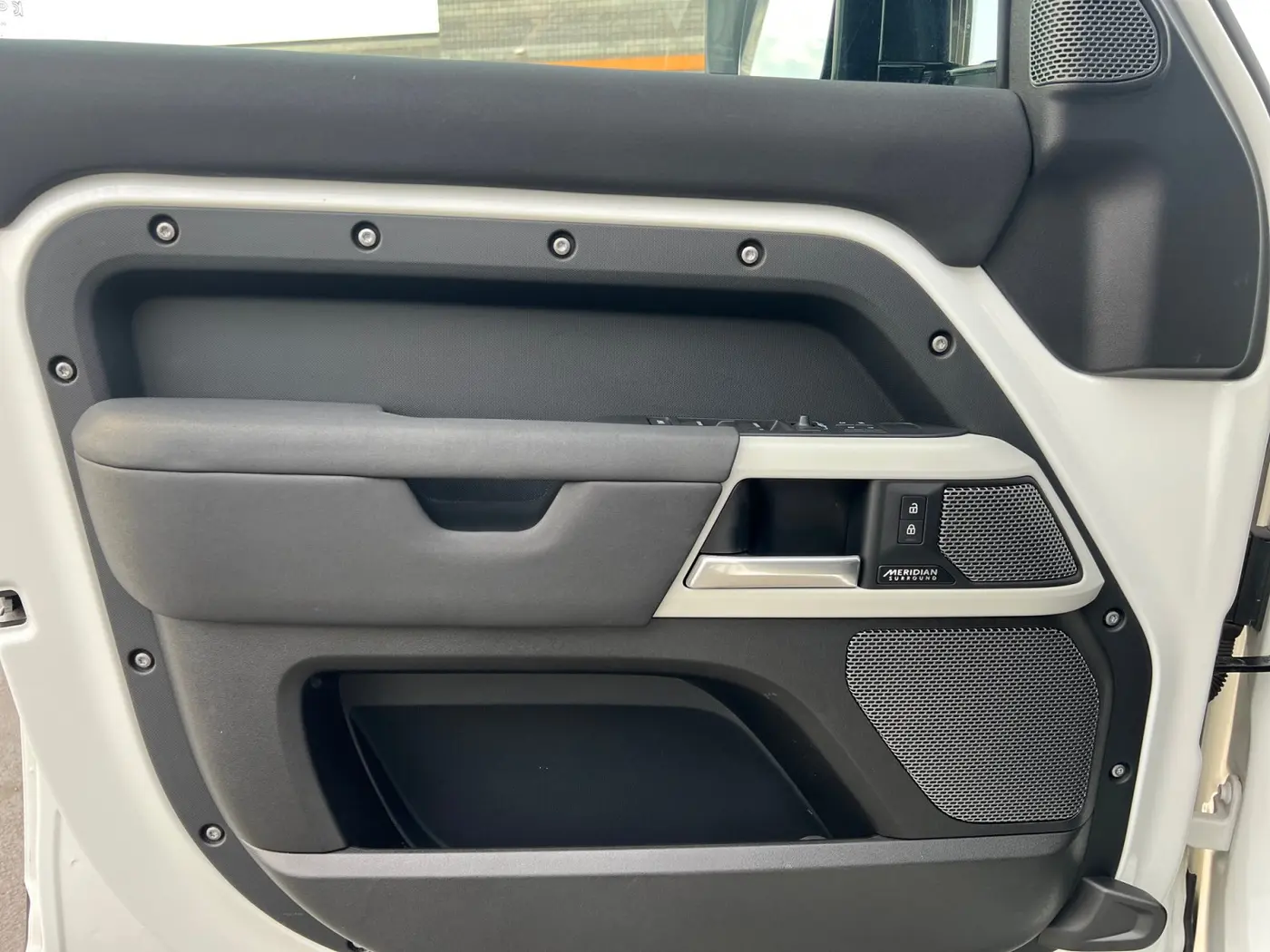 2023 Land Rover Defender - $47,202