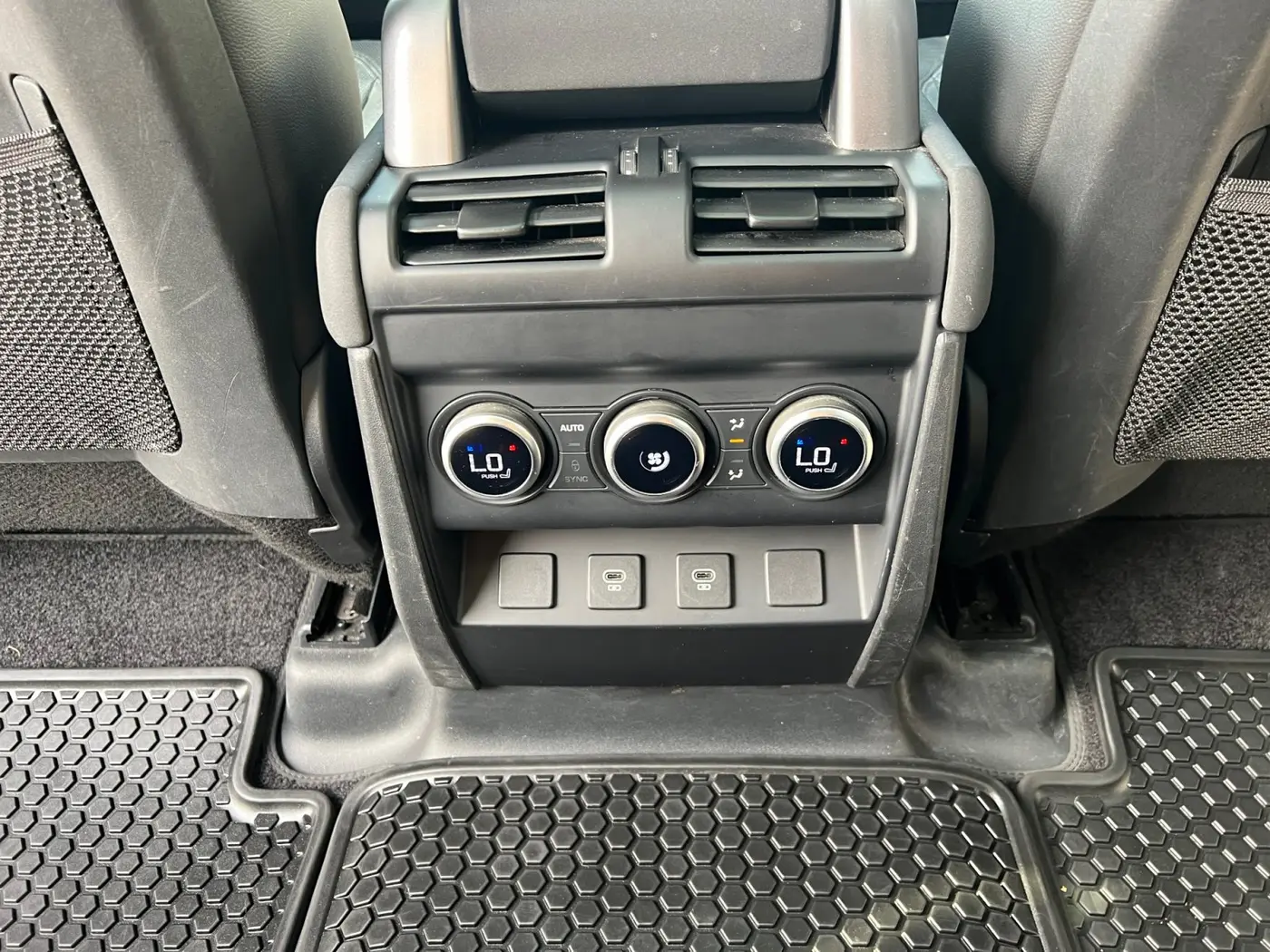 2023 Land Rover Defender - $47,202