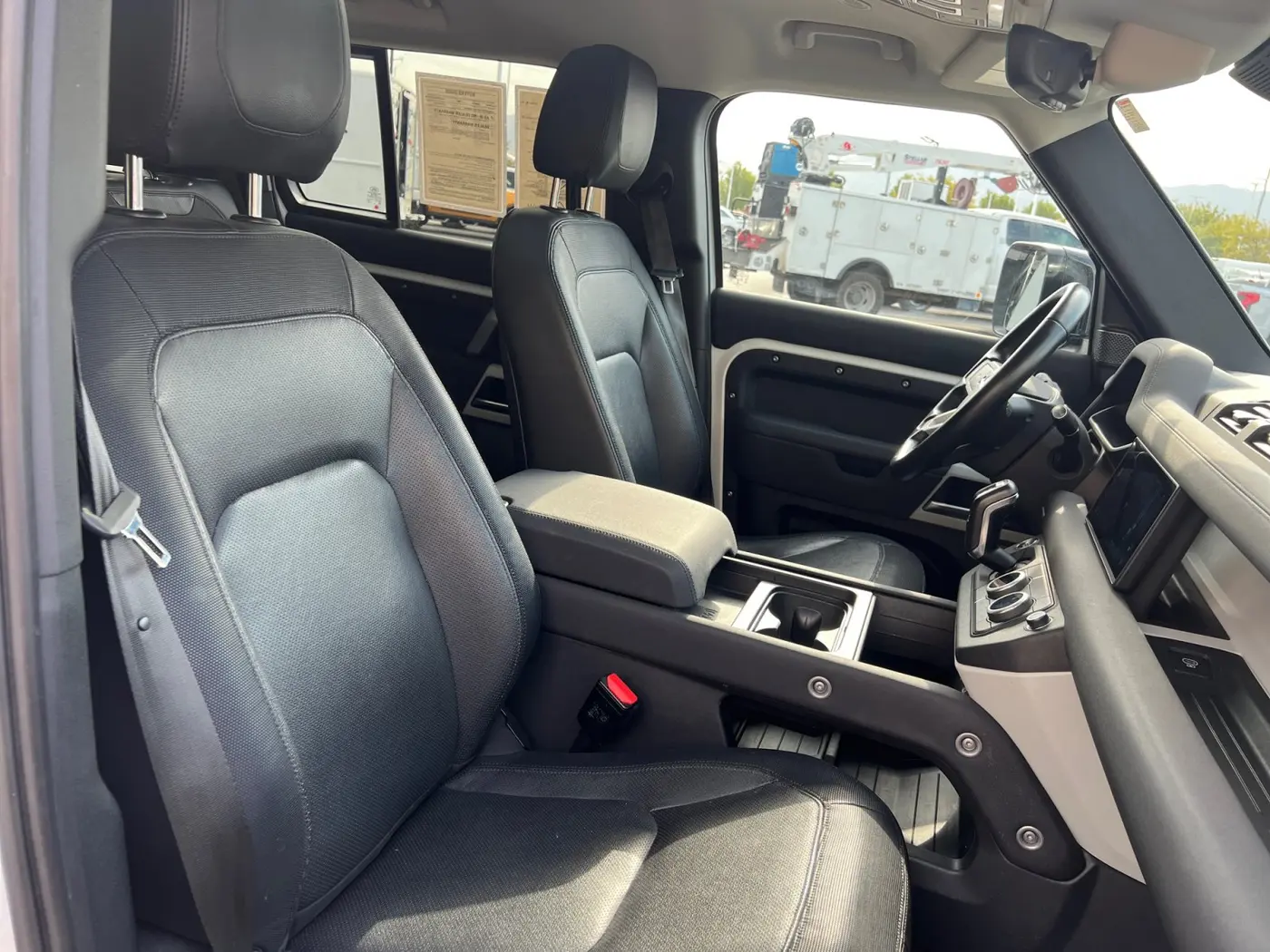 2023 Land Rover Defender - $47,202