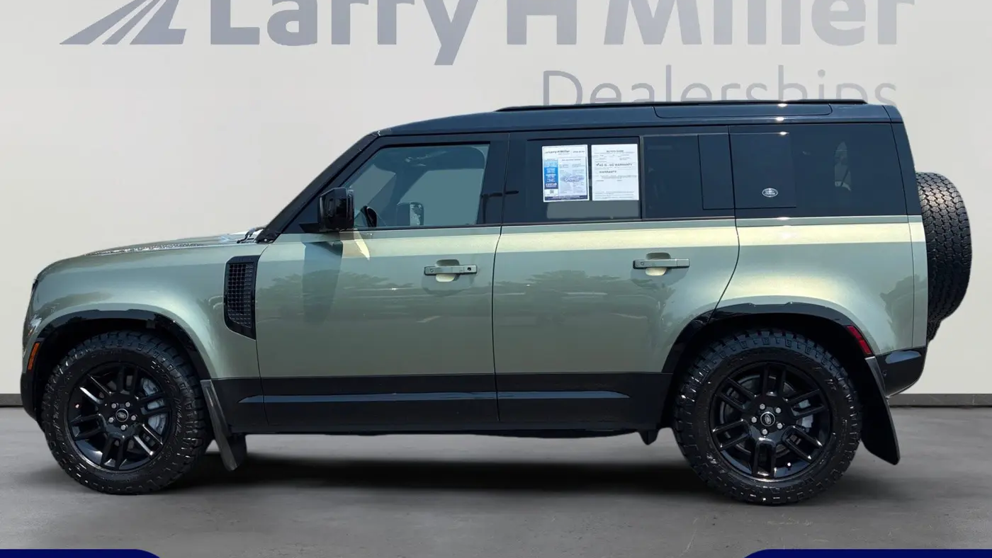 2023 Land Rover Defender 110 X-Dynamic SE
