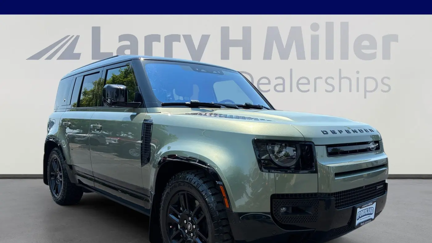 2023 Land Rover Defender 110 X-Dynamic SE