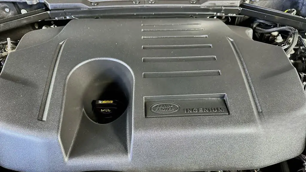 2024 Land Rover Defender 110 P400 X-Dynamic SE
