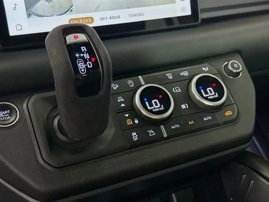2024 Land Rover Defender - $50,020