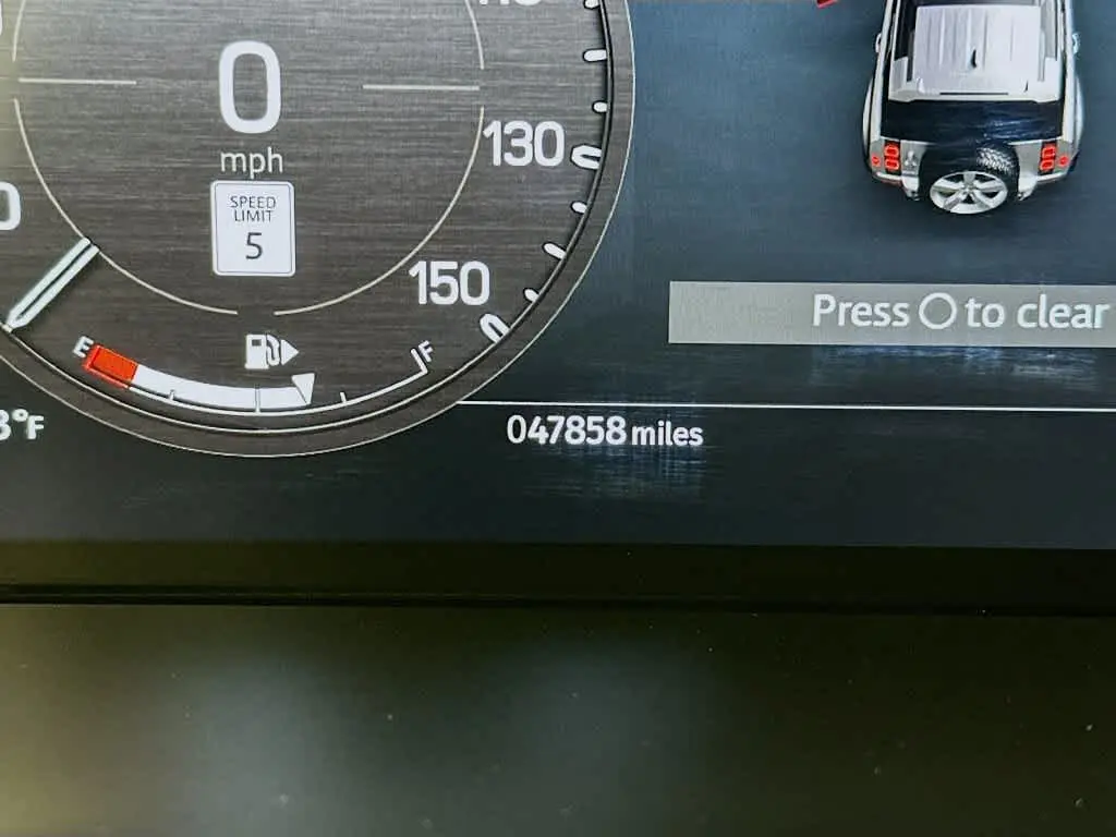 2024 Land Rover Defender - $50,020