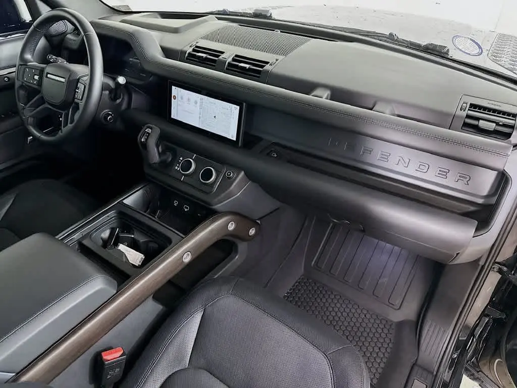 2024 Land Rover Defender - $50,020
