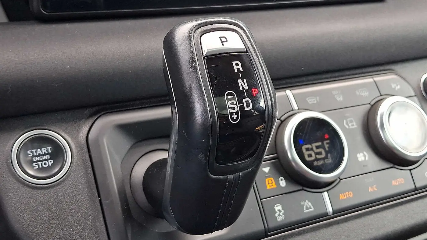 2022 Land Rover Defender 110 X-Dynamic SE