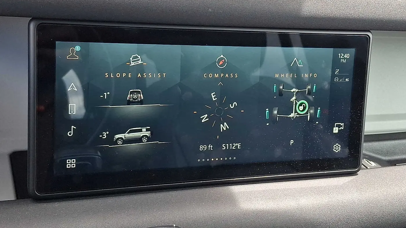 2022 Land Rover Defender 110 X-Dynamic SE