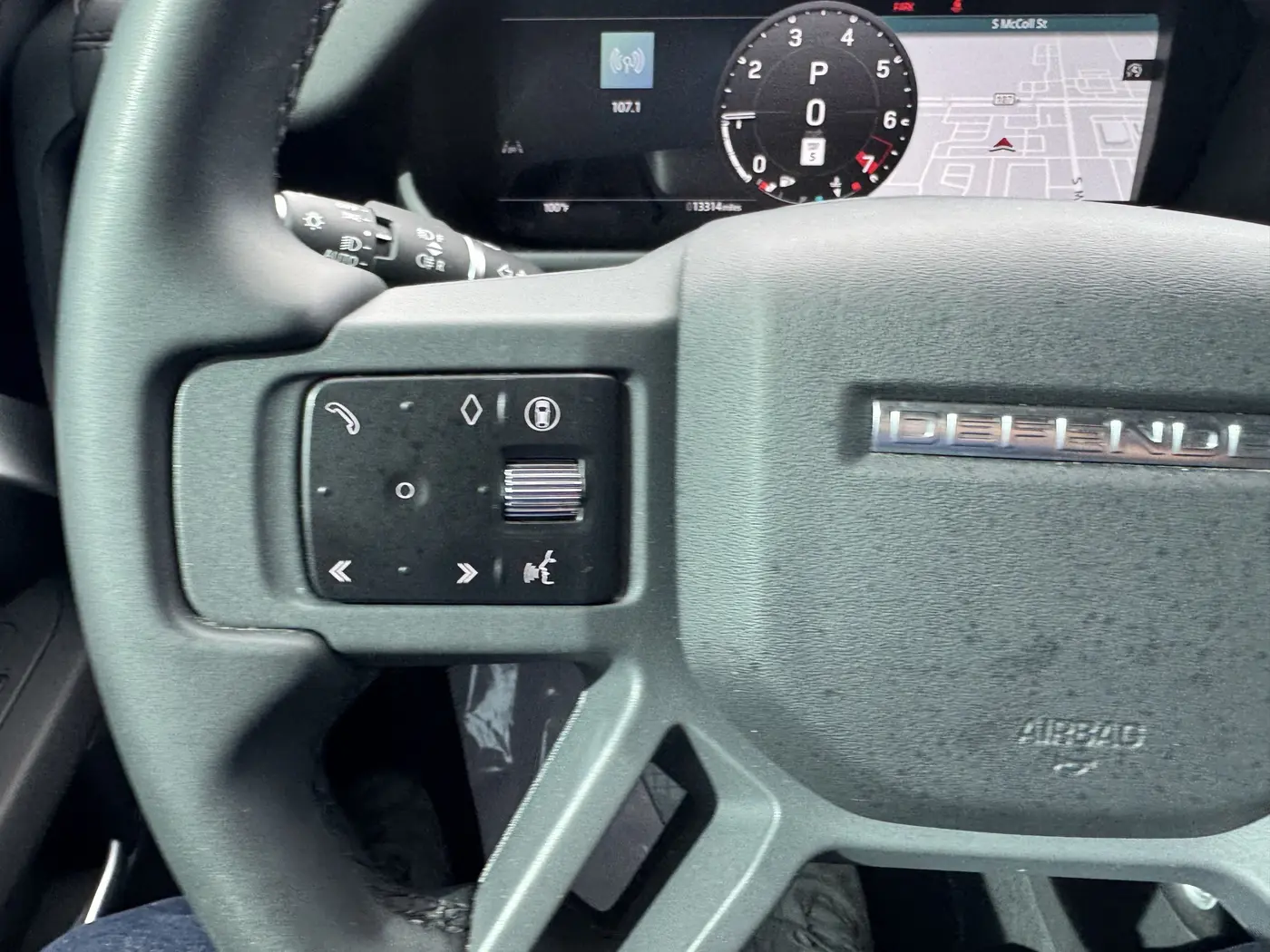 2025 Land Rover Defender - $78,792