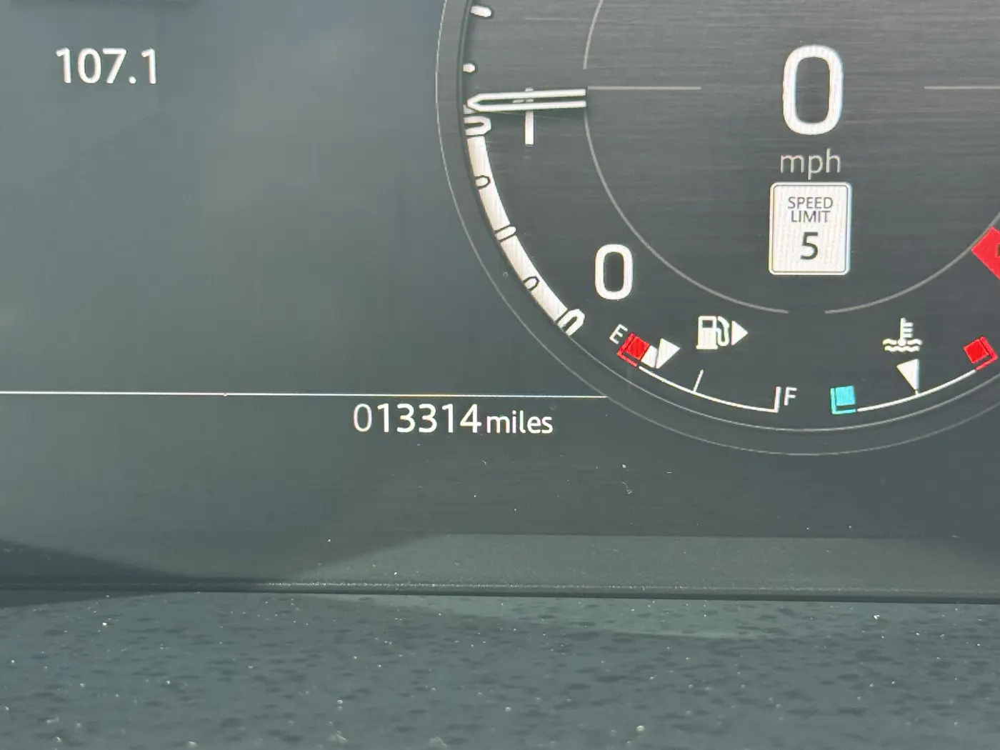 2025 Land Rover Defender - $78,792