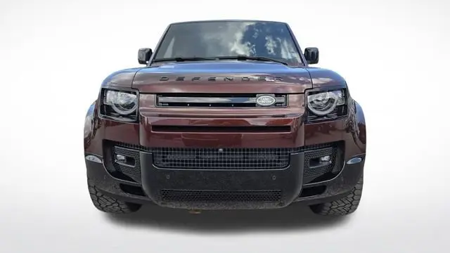 2024 Land Rover Defender 130 P400 X-Dynamic SE