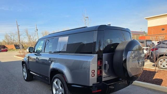 2024 Land Rover Defender 130 P400 X-Dynamic SE