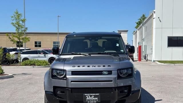 2024 Land Rover Defender 130 P400 X-Dynamic SE