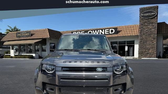 2023 Land Rover Defender 130 X-Dynamic SE