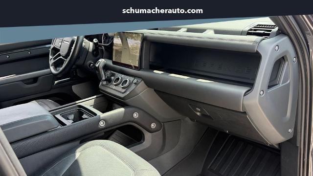 2023 Land Rover Defender 130 X-Dynamic SE